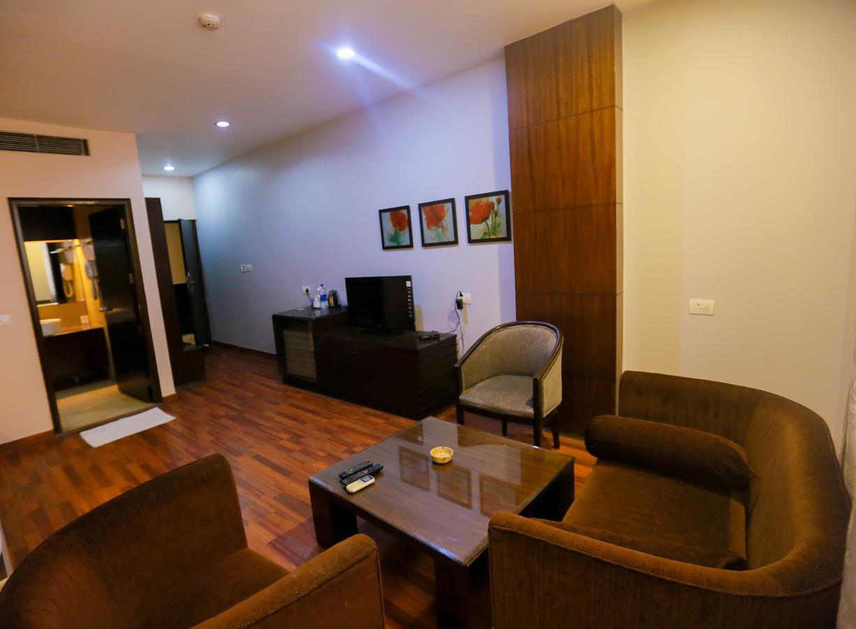 Cs Boutique Hotel Faridabad Eksteriør bilde