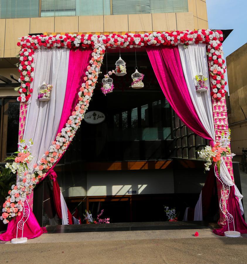 Cs Boutique Hotel Faridabad Eksteriør bilde