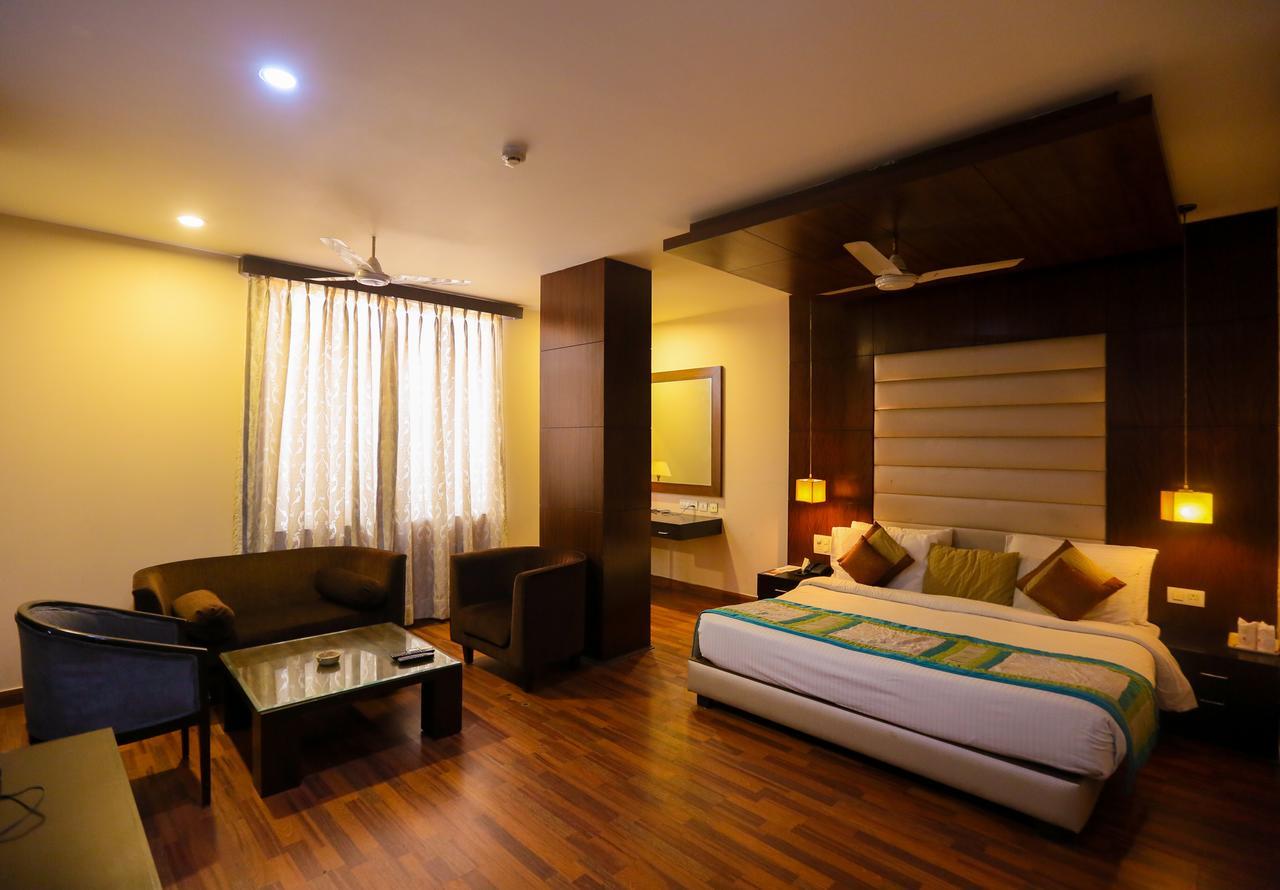 Cs Boutique Hotel Faridabad Eksteriør bilde